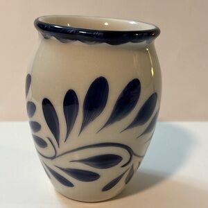Pottery Barn Anfora Puebla Stoneware Cantarito Jar, blue. New.